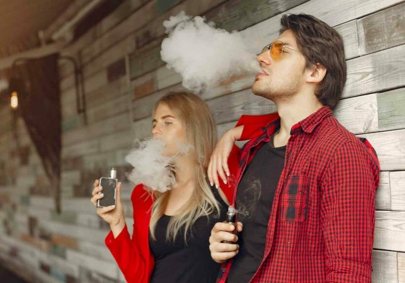Vaping in Sarnia: How to Be a Considerate Vaper and Avoid Social Faux Pas